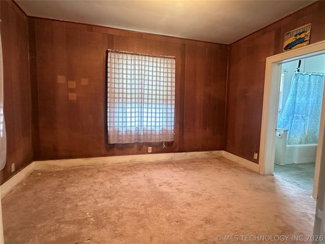 814 S Severs Street, Okmulgee, OK 74447