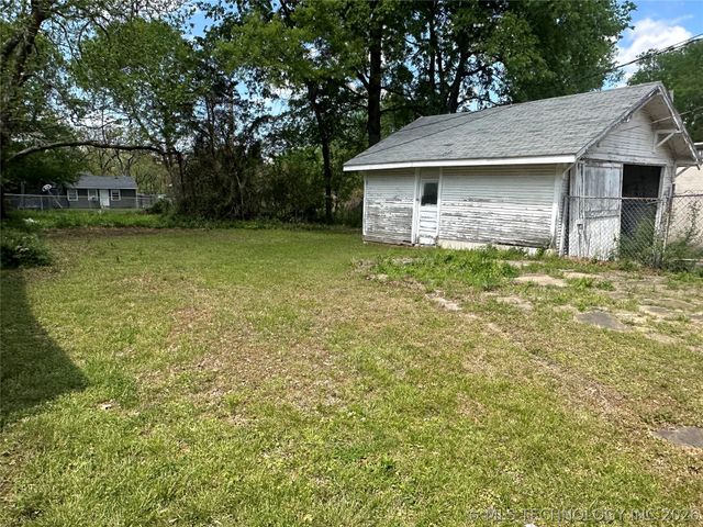 814 S Severs Street, Okmulgee, OK 74447