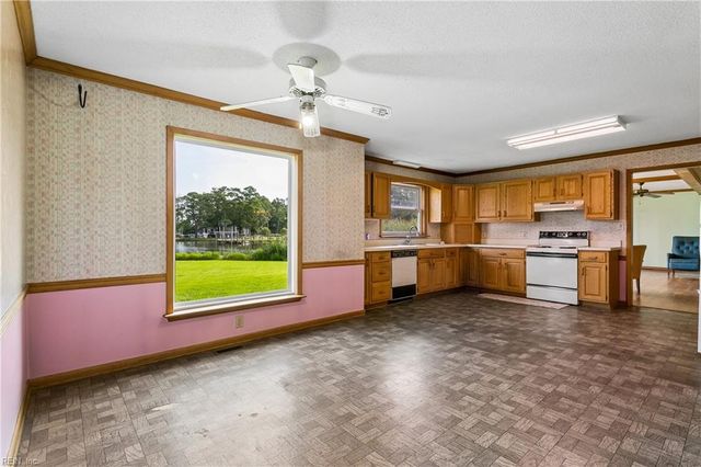 719 Poquoson AVE, Poquoson, VA 23662