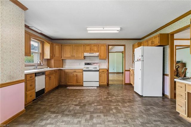 719 Poquoson AVE, Poquoson, VA 23662