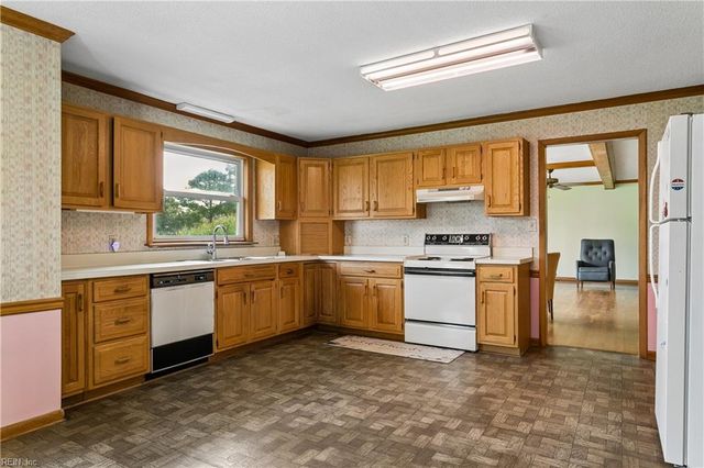 719 Poquoson AVE, Poquoson, VA 23662