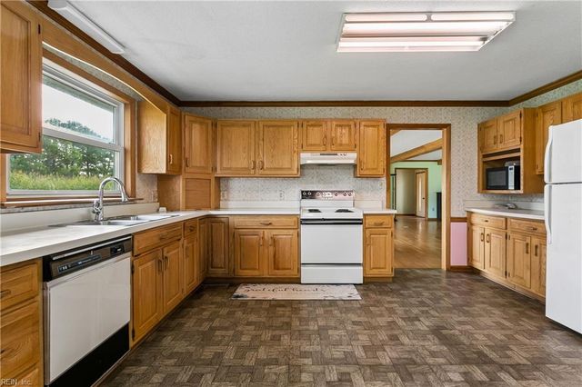 719 Poquoson AVE, Poquoson, VA 23662
