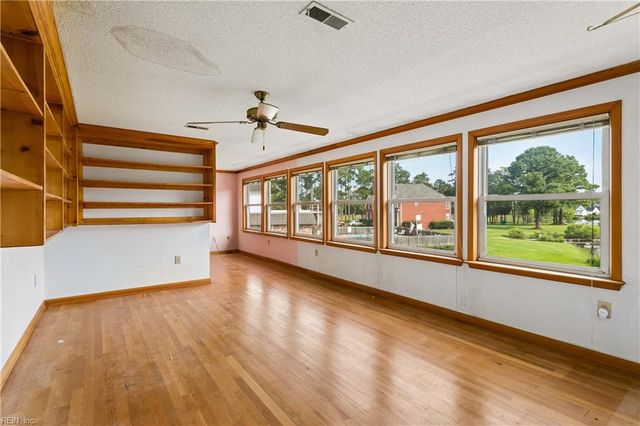 719 Poquoson AVE, Poquoson, VA 23662