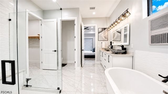 3611 Gulfstream PKWY, Cape Coral, FL 33993