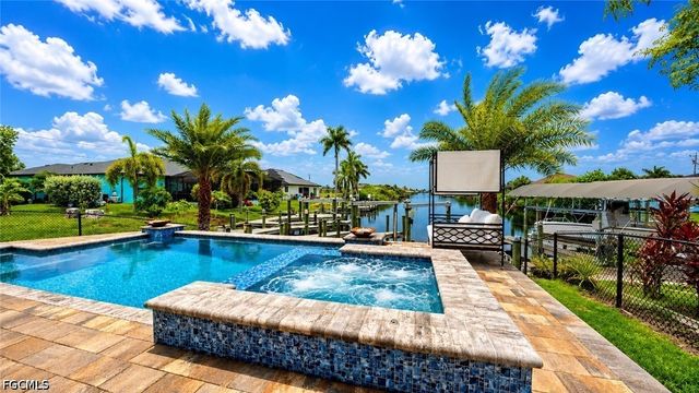 3611 Gulfstream PKWY, Cape Coral, FL 33993