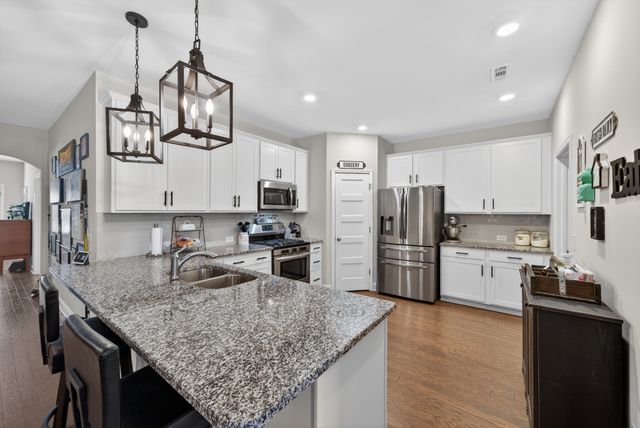 246 Cloverbrook Way, Gallatin, TN 37066