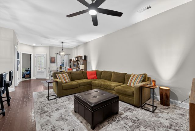 246 Cloverbrook Way, Gallatin, TN 37066