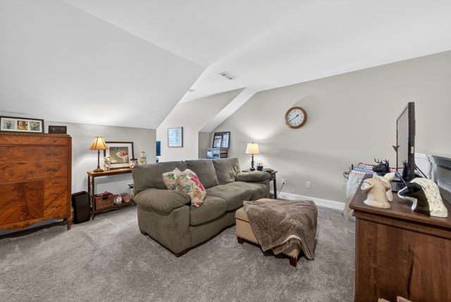 246 Cloverbrook Way, Gallatin, TN 37066