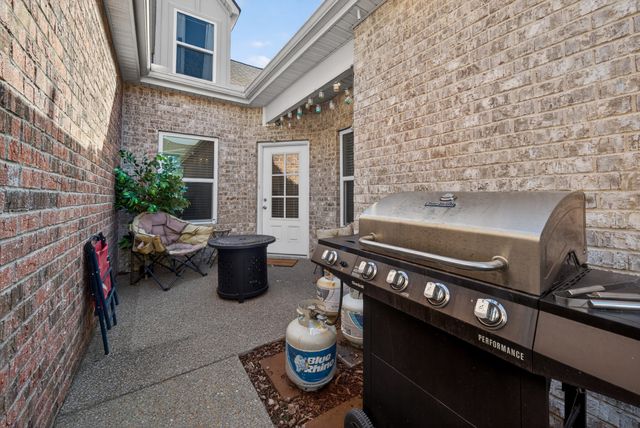 246 Cloverbrook Way, Gallatin, TN 37066