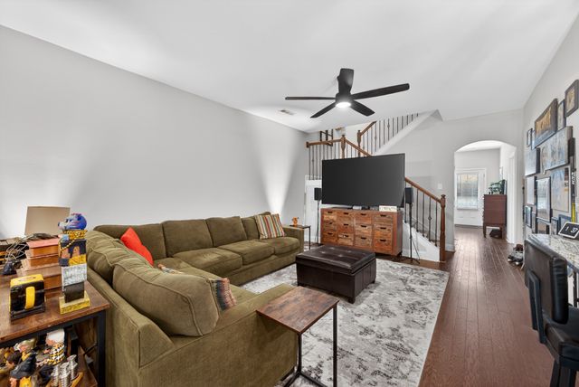 246 Cloverbrook Way, Gallatin, TN 37066