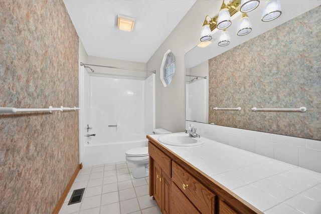 40 Farnham Drive, Bella Vista, AR 72714