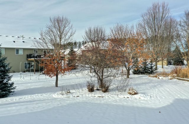 6176 Goodview Trail N, Hugo, MN 55038