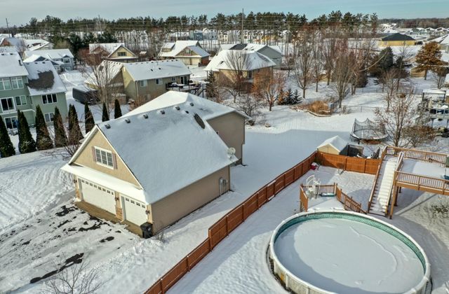 6176 Goodview Trail N, Hugo, MN 55038