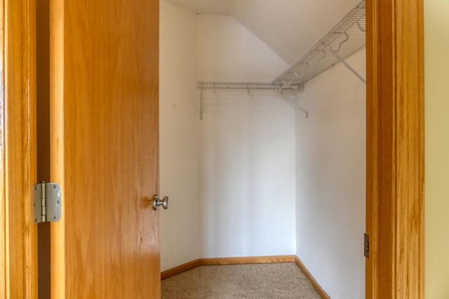 6176 Goodview Trail N, Hugo, MN 55038