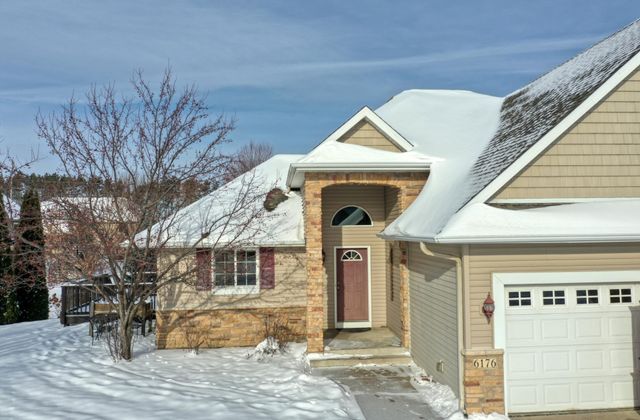 6176 Goodview Trail N, Hugo, MN 55038