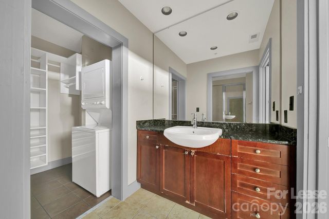 505 E 6th Street 1202, Charlotte, NC 28202