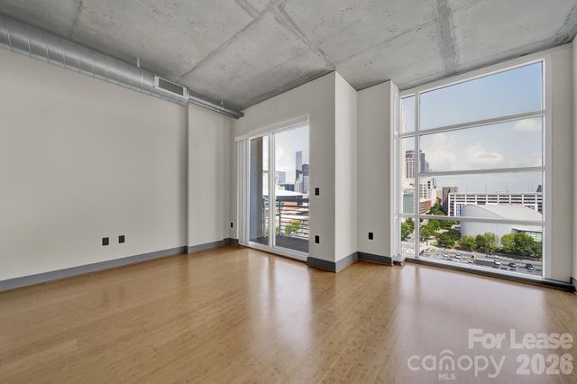 505 E 6th Street 1202, Charlotte, NC 28202