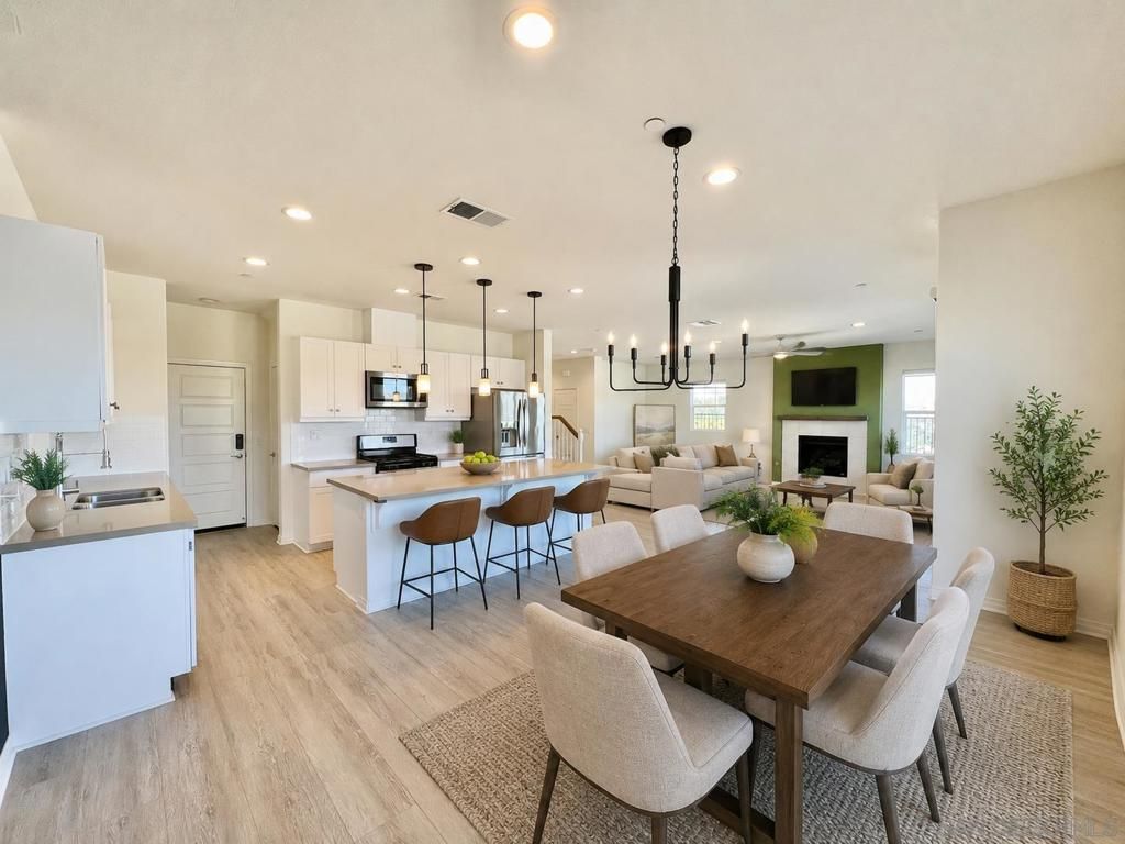 7260 Wembley, San Diego, CA 92120 — exterior