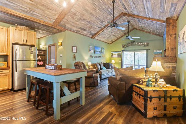 229 Estate Road, Atkinson, NC 28421