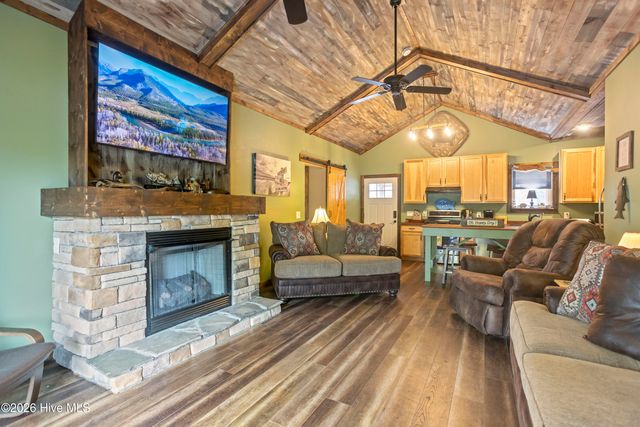229 Estate Road, Atkinson, NC 28421