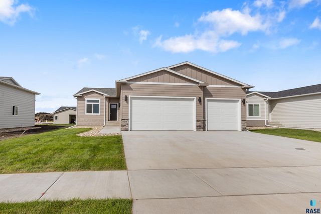 9208 W Counsel St Street, Sioux Falls, SD 57106