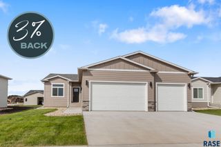 9208 W Counsel St Street, Sioux Falls, SD 57106