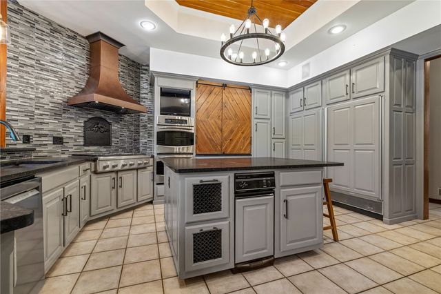 4542 Oaklawn Estates Lane, Harrison, AR 72601