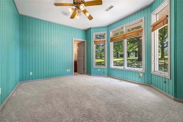 4542 Oaklawn Estates Lane, Harrison, AR 72601