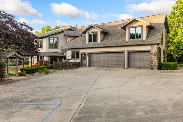 4542 Oaklawn Estates Lane, Harrison, AR 72601