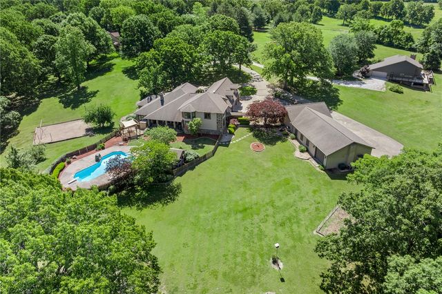 4542 Oaklawn Estates Lane, Harrison, AR 72601