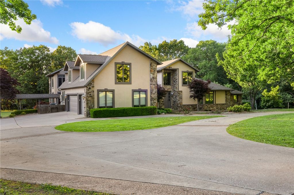 4542 Oaklawn Estates Lane, Harrison, AR 72601