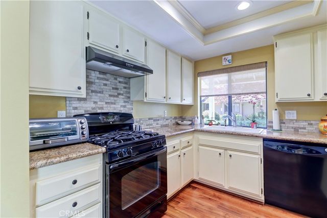 8566 Fallbrook Cir, 706-B, Huntington Beach, CA 92646
