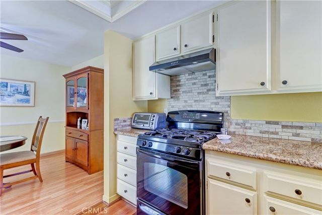 8566 Fallbrook Cir, 706-B, Huntington Beach, CA 92646