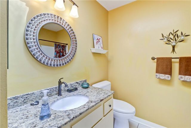 8566 Fallbrook Cir, 706-B, Huntington Beach, CA 92646