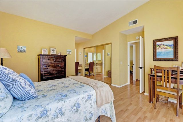 8566 Fallbrook Cir, 706-B, Huntington Beach, CA 92646