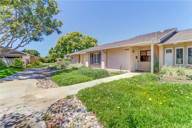 8566 Fallbrook Cir, 706-B, Huntington Beach, CA 92646