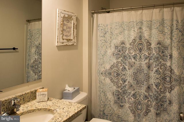 345 MAPLE RUN DR, York, PA 17404