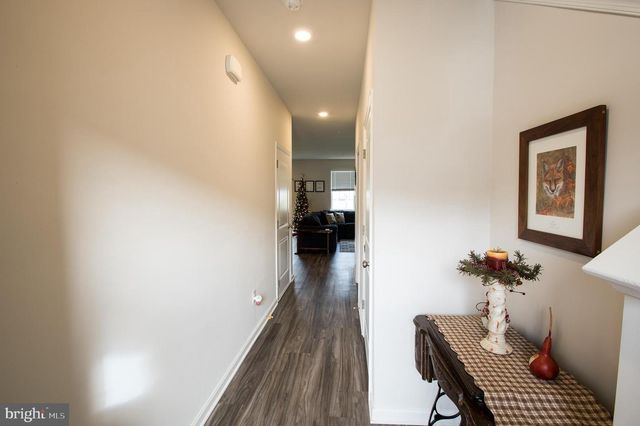 345 MAPLE RUN DR, York, PA 17404