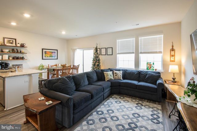 345 MAPLE RUN DR, York, PA 17404