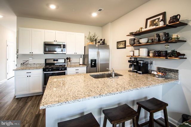 345 MAPLE RUN DR, York, PA 17404