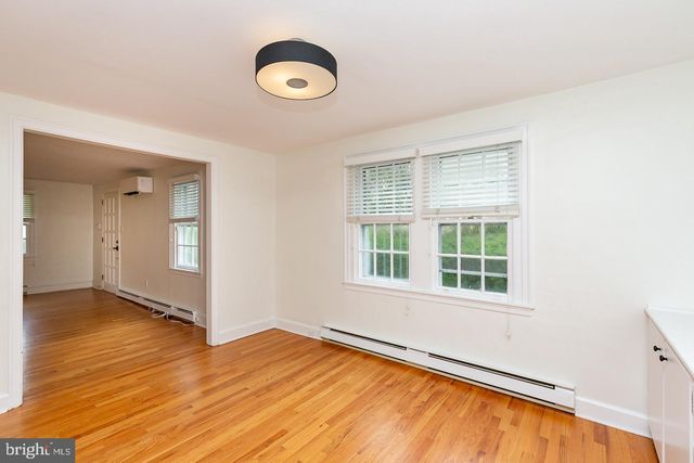 240 HENLEY RD, Wynnewood, PA 19096