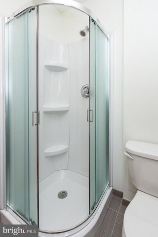 240 HENLEY RD, Wynnewood, PA 19096