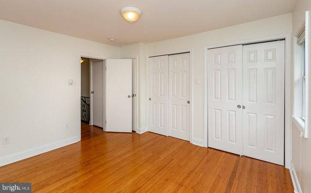 240 HENLEY RD, Wynnewood, PA 19096