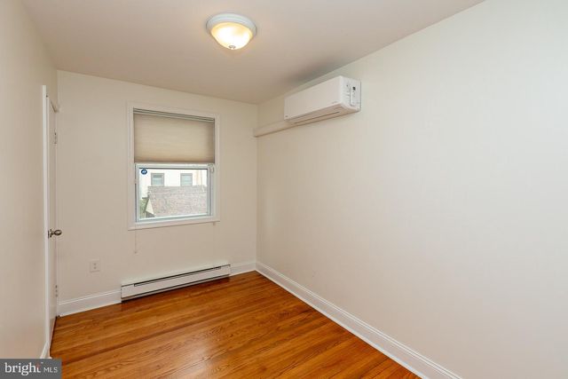 240 HENLEY RD, Wynnewood, PA 19096