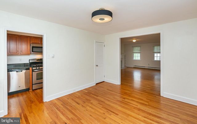 240 HENLEY RD, Wynnewood, PA 19096