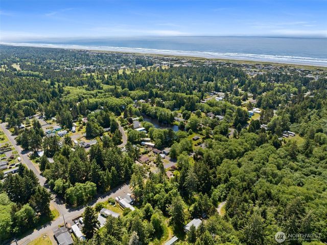 1905 324th Place, Ocean Park, WA 98640