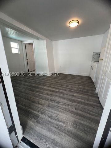 1999 NW 2nd St 2, Miami, FL 33125