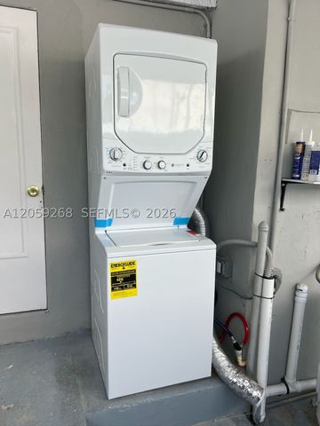 1999 NW 2nd St 2, Miami, FL 33125