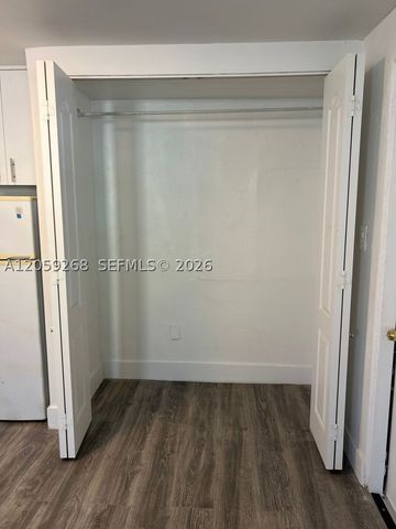 1999 NW 2nd St 2, Miami, FL 33125