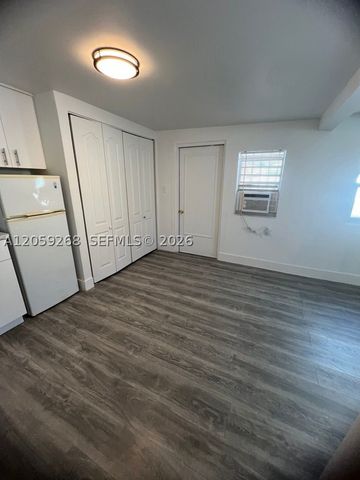 1999 NW 2nd St 2, Miami, FL 33125